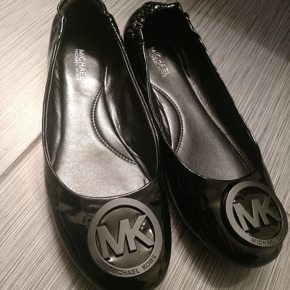 Michael Kors flats